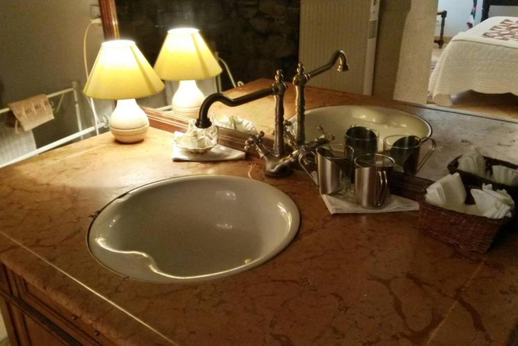 Domaine De Lara Bed & Breakfast Barcelonnette Dış mekan fotoğraf