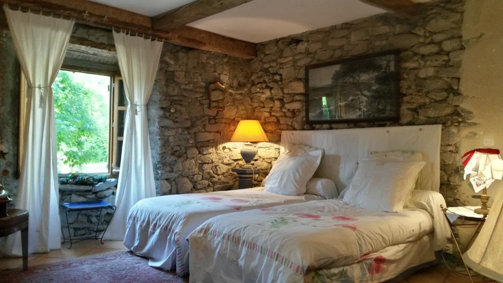 Domaine De Lara Bed & Breakfast Barcelonnette Oda fotoğraf