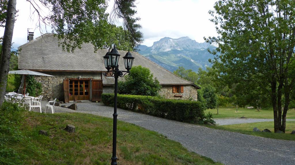 Domaine De Lara Bed & Breakfast Barcelonnette Dış mekan fotoğraf